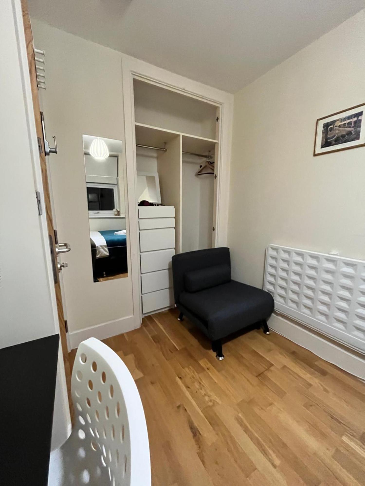 Metropolitan Coziness Private Bedrooms In Euston Station 161 London Eksteriør billede