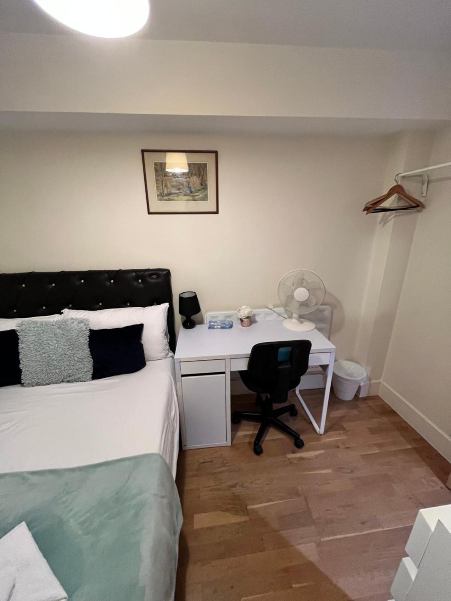 Metropolitan Coziness Private Bedrooms In Euston Station 161 London Eksteriør billede