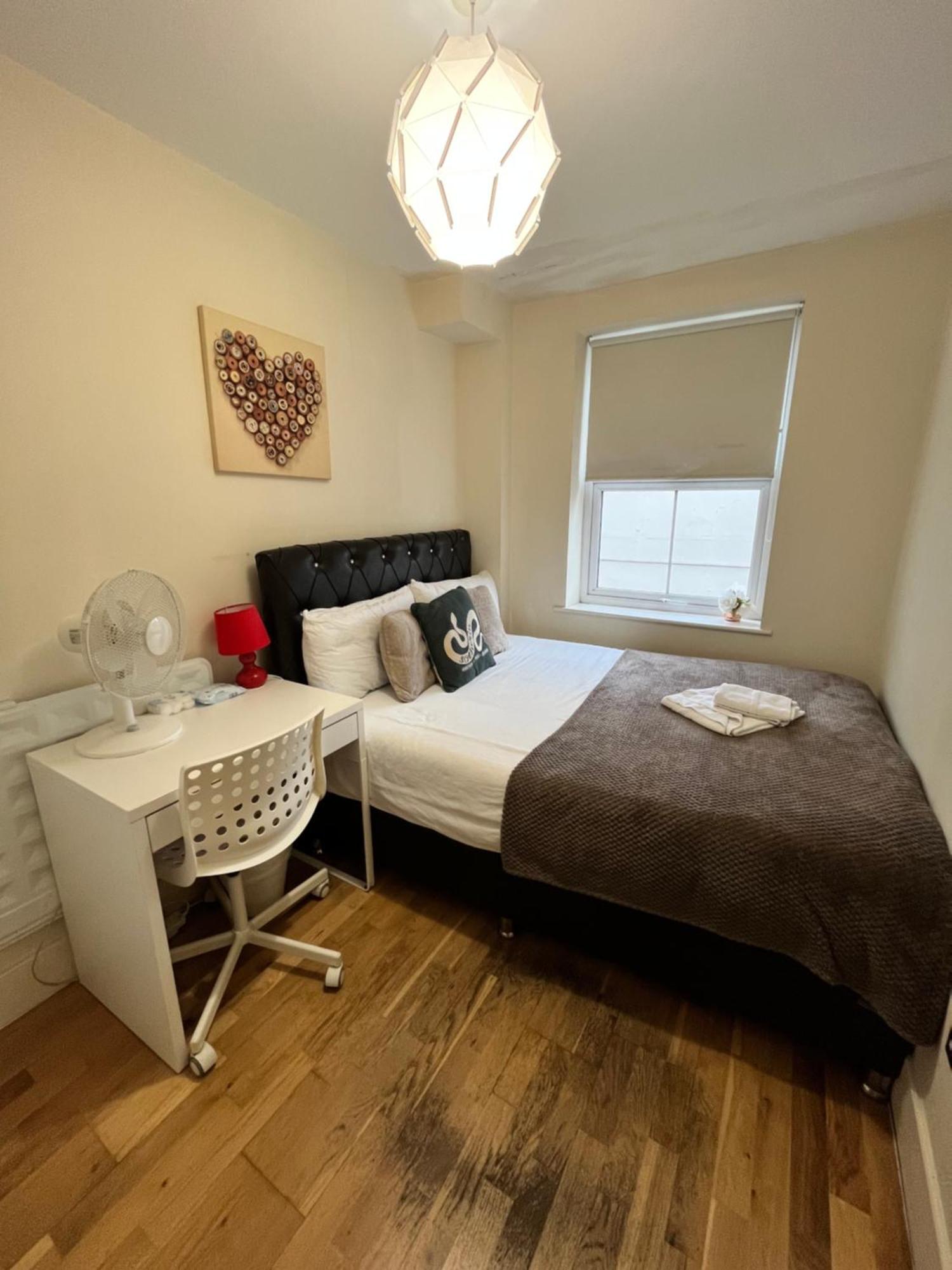 Metropolitan Coziness Private Bedrooms In Euston Station 161 London Eksteriør billede