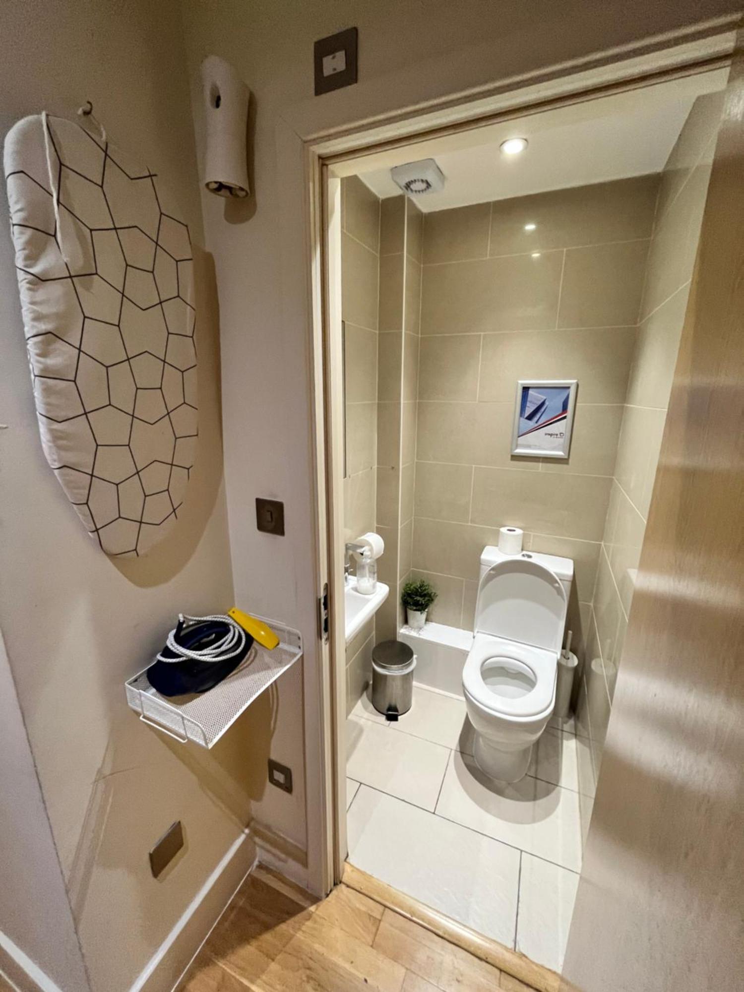 Metropolitan Coziness Private Bedrooms In Euston Station 161 London Eksteriør billede