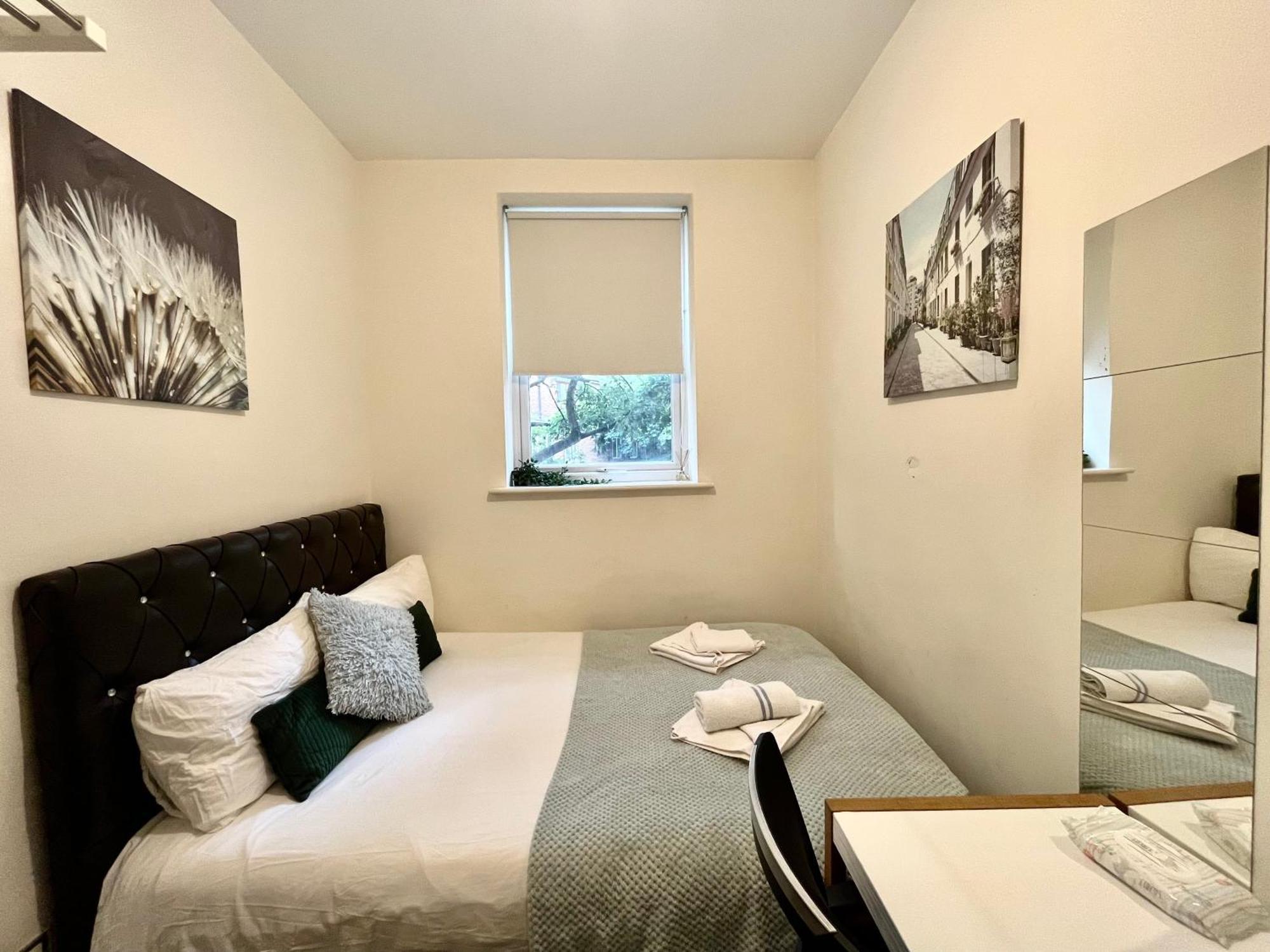Metropolitan Coziness Private Bedrooms In Euston Station 161 London Eksteriør billede